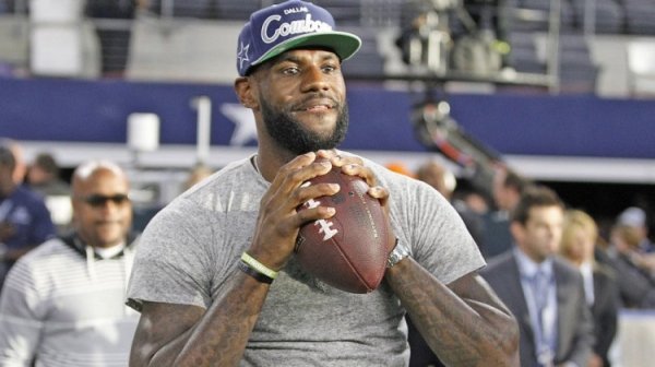 NFL球员: 若詹姆斯转行打美式古代足球       他将成史上最佳外接手之一